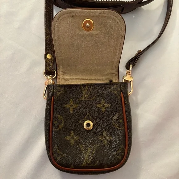 Louis Vuitton VINTAGE Mini Pouch (professionally repaired; read details) - Picture 4 of 14